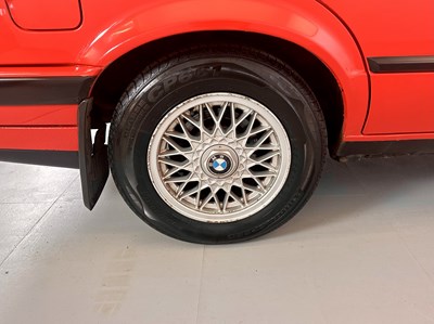 Lot 18 - 1994 BMW 318i Touring