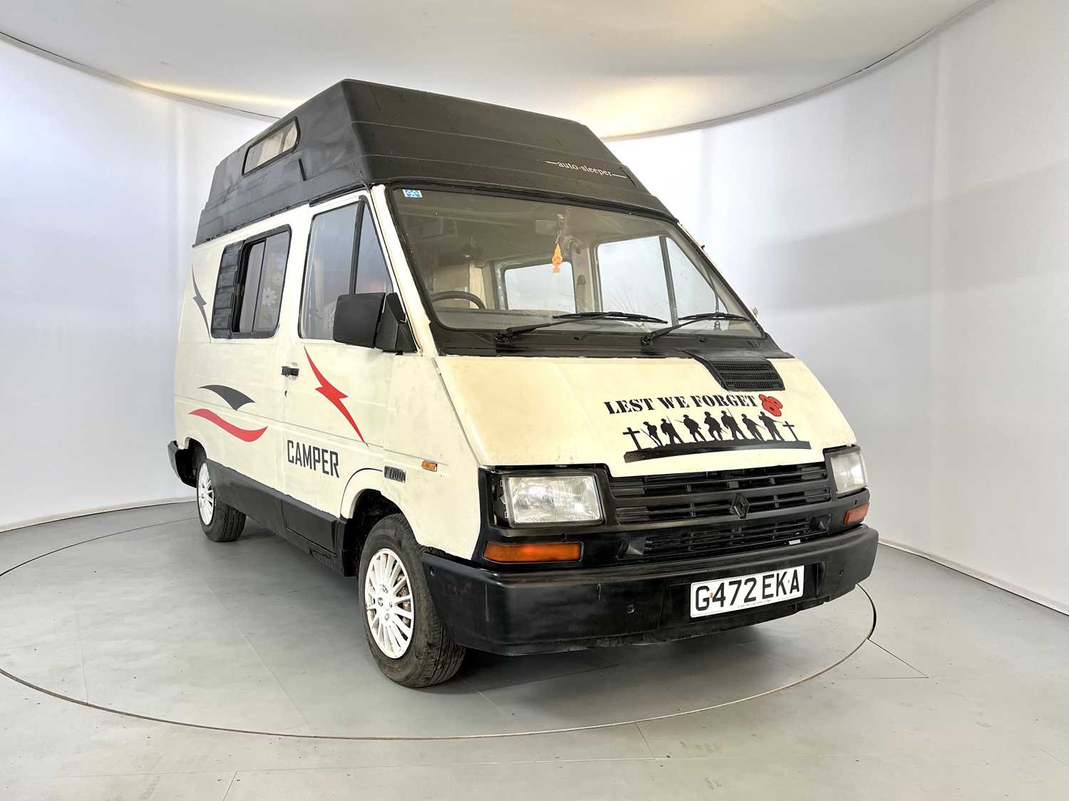 Lot 30 - 1990 Renault Traffic