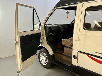Lot 30 - 1990 Renault Traffic