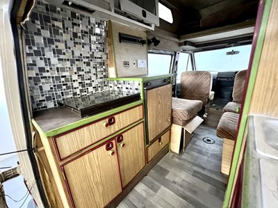 Lot 30 - 1990 Renault Traffic