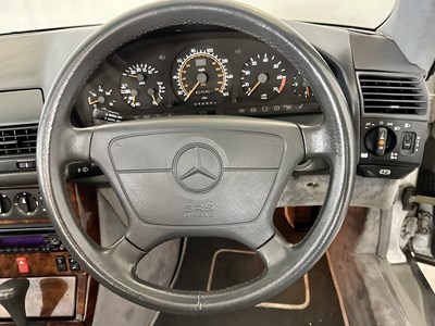 Lot 117 - 1992 Mercedes-Benz SL500