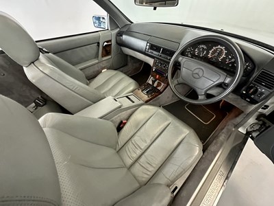 Lot 117 - 1992 Mercedes-Benz SL500