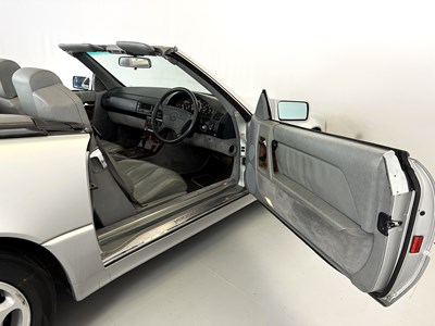 Lot 117 - 1992 Mercedes-Benz SL500