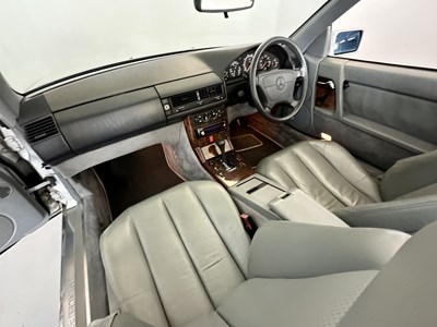 Lot 117 - 1992 Mercedes-Benz SL500