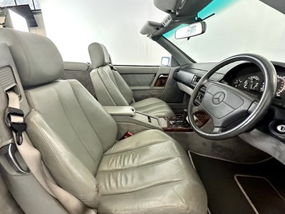 Lot 117 - 1992 Mercedes-Benz SL500