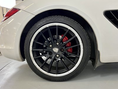 Lot 45 - 2009 Porsche Cayman