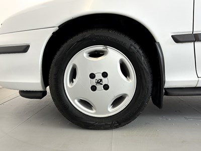 Lot 8 - 1990 Vauxhall Calibra