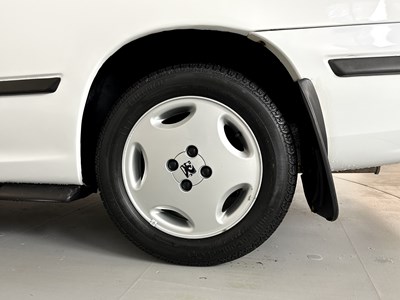 Lot 8 - 1990 Vauxhall Calibra