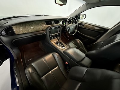 Lot 27 - 2003 Jaguar XJ Sport