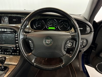 Lot 27 - 2003 Jaguar XJ Sport