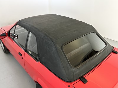 Lot 9 - 1987 Ford Escort XR3i Cabriolet
