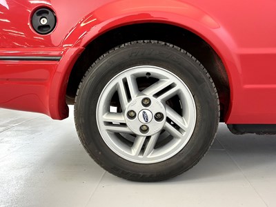 Lot 9 - 1987 Ford Escort XR3i Cabriolet