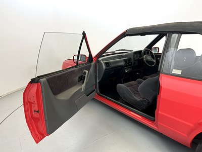 Lot 9 - 1987 Ford Escort XR3i Cabriolet