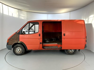 Lot 23 - 1990 Ford Transit