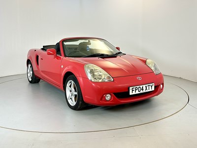 Lot 18 - 2004 Toyota MR2