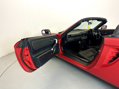 Lot 18 - 2004 Toyota MR2
