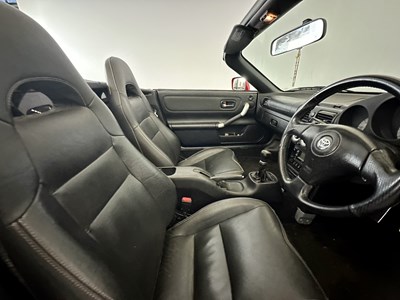 Lot 18 - 2004 Toyota MR2