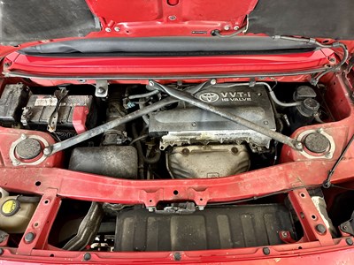 Lot 18 - 2004 Toyota MR2