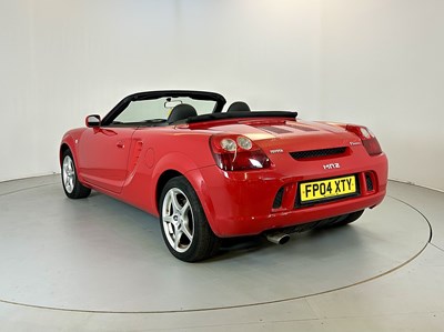 Lot 18 - 2004 Toyota MR2