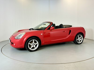 Lot 18 - 2004 Toyota MR2