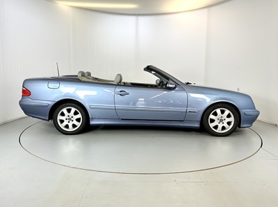 Lot 72 - 2001 Mercedes-Benz CLK230