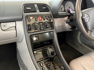 Lot 72 - 2001 Mercedes-Benz CLK230