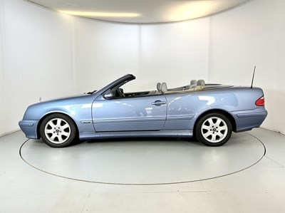 Lot 72 - 2001 Mercedes-Benz CLK230