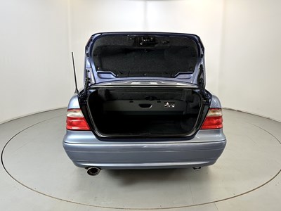 Lot 72 - 2001 Mercedes-Benz CLK230
