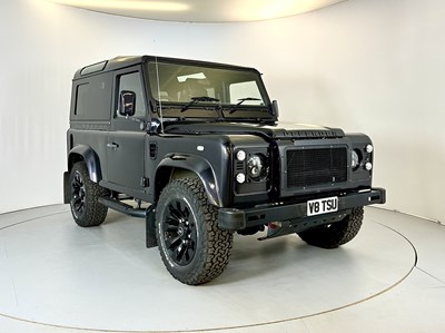 Lot 105 - 2005 Land Rover Defender V8 By Outlander