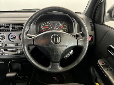 Lot 29 - 2000 Honda Logo
