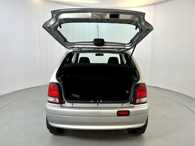 Lot 29 - 2000 Honda Logo