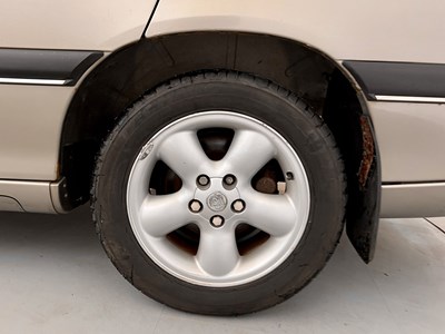 Lot 10 - 1997 Vauxhall Omega