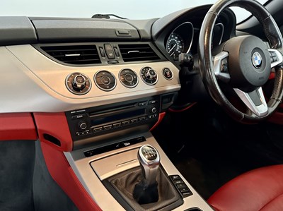Lot 17 - 2009 BMW Z4 Si
