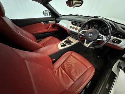 Lot 17 - 2009 BMW Z4 Si