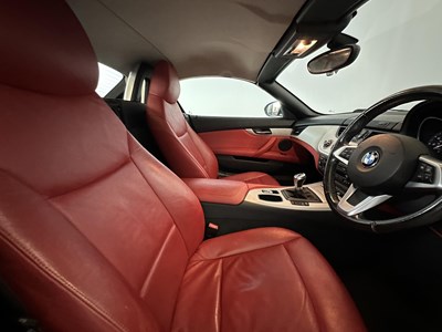 Lot 17 - 2009 BMW Z4 Si