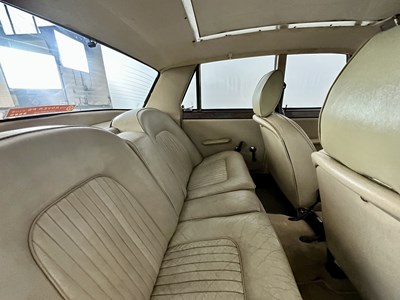Lot 149 - 1972 Rover P6