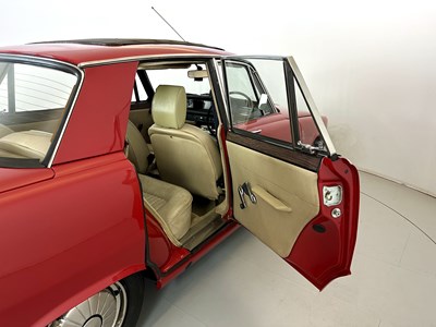 Lot 149 - 1972 Rover P6