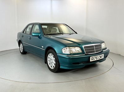 Lot 150 - 1998 Mercedes-Benz C200