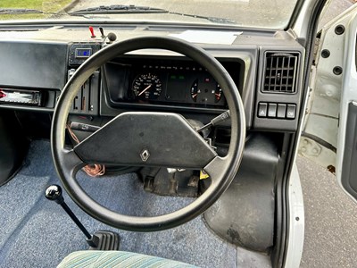Lot 162 - 1995 Renault Trafic