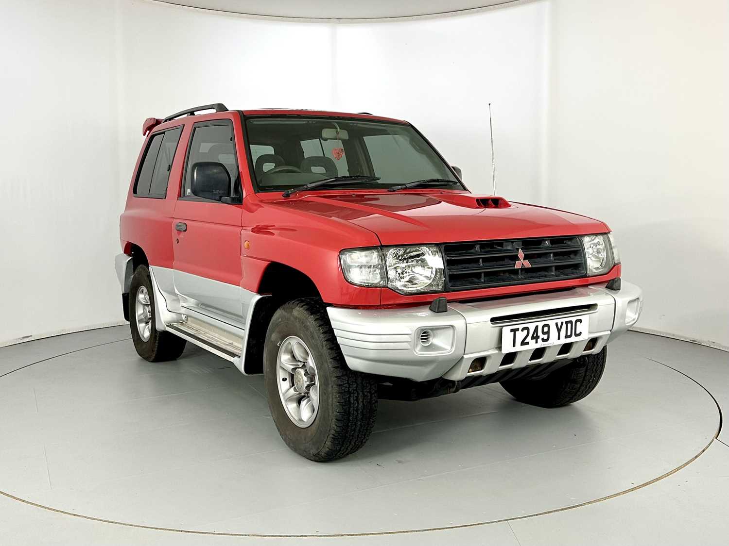 Lot 115 - 1999 Mitsubishi Shogun