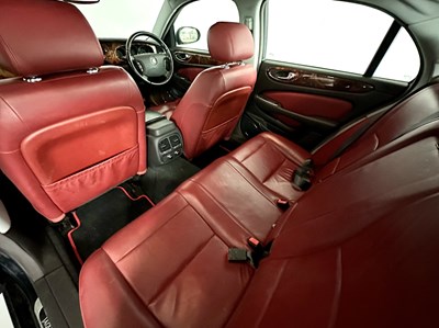 Lot 83 - 2005 Jaguar XJ8