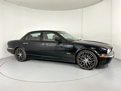 Lot 83 - 2005 Jaguar XJ8