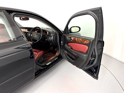 Lot 83 - 2005 Jaguar XJ8