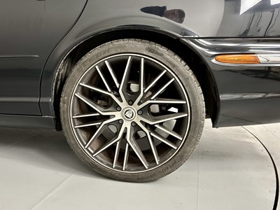 Lot 83 - 2005 Jaguar XJ8