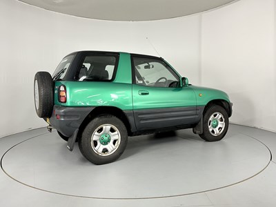 Lot 137 - 1998 Toyota Rav4