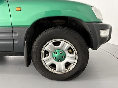 Lot 137 - 1998 Toyota Rav4