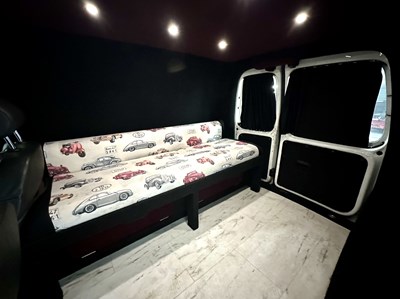 Lot 30 - 2005 Volkswagen Caddy Day Van