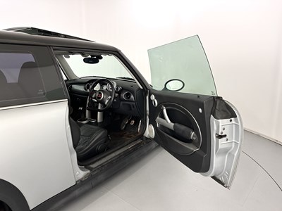 Lot 82 - 2003 Mini Cooper S - NO RESERVE