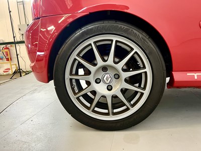 Lot 18 - 2005 Renault Clio Sport Trophy 182