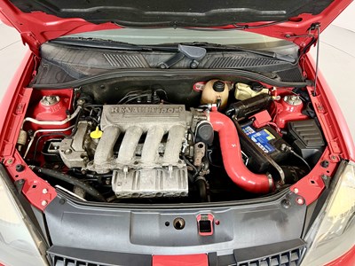Lot 18 - 2005 Renault Clio Sport Trophy 182